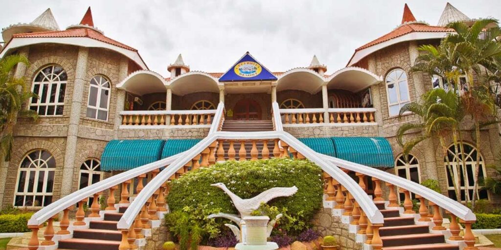 Top Telangana Resorts in Hyderabad 